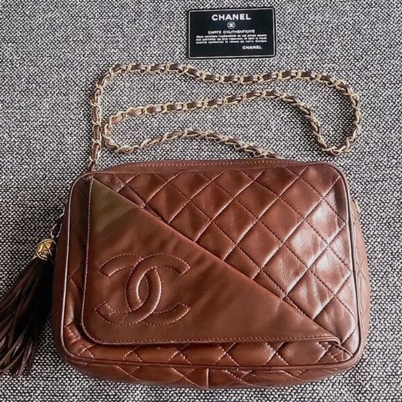 Authentic Chanel VTG CrossBody Tassel Brown Lambskin Camera Bag Purse RARE GHW - Picture 1 of 14